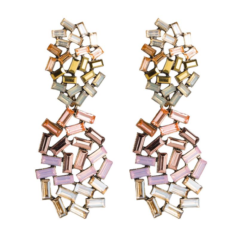 Novelty Metal Enameled Flower Bees Pendant Dangle Earrings for Women Fashion Jewelry Trendy Collection Earrings Accessories
Novelty Metal Enameled Flower Bees Pendant Dangle Earrings for Women Fashion Jewelry Trendy Collection Earrings Accessories