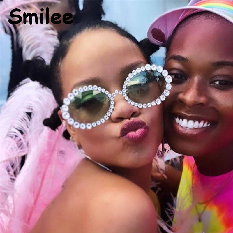 Rhinestone Sunglasses Luxury Designer Big Oval Sun Glasses Woman 2020 Crystal Frame Fashion Shades gafas de sol UV400
Rhinestone Sunglasses Luxury Designer Big Oval Sun Glasses Woman 2020 Crystal Frame Fashion Shades gafas de sol UV400