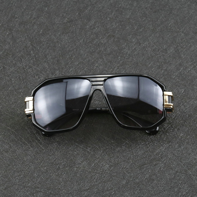KAPELUS Man personality sunglasses Large square glasses In-kind shooting sunglasses 624 UV400
KAPELUS Man personality sunglasses Large square glasses In-kind shooting sunglasses 624 UV400