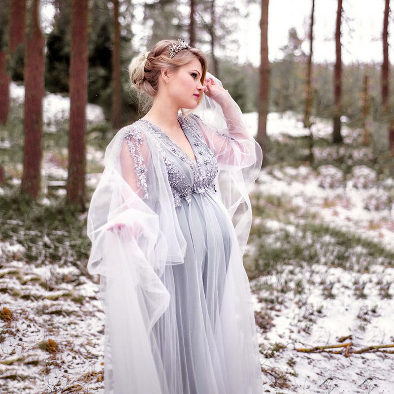 Pregnant Wedding Dresses Princess Long Sleeves V Neck Country Bridal Gowns Flowers Appliques Beads vestido de noiva Plus Size Wedding Dress