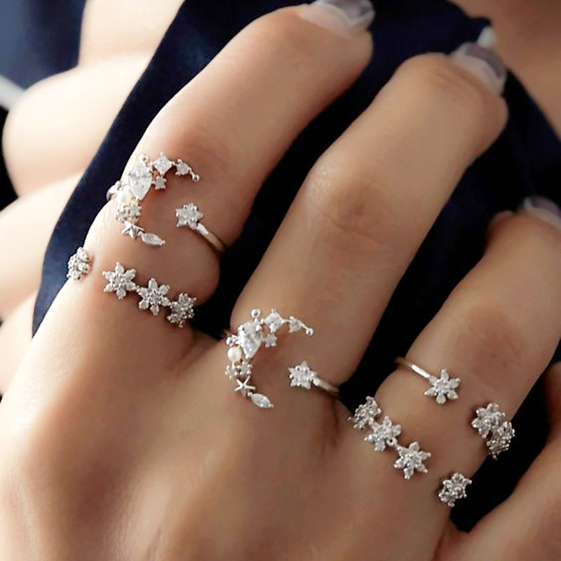 5 Pcs/set Women Fashion Bohemia Crystal Moon Star Hollow Punk Personality Open Ring Set Wedding Jewelry Gift
5 Pcs/set Women Fashion Bohemia Crystal Moon Star Hollow Punk Personality Open Ring Set Wedding Jewelry Gift
