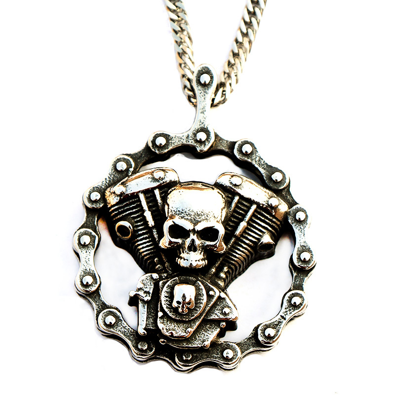 Retro Punk Men Heavy Metal Horror Skull Titanium Fashion Pendant Sweater Chain Chain Banquet Jewelry
Retro Punk Men Heavy Metal Horror Skull Titanium Fashion Pendant Sweater Chain Chain Banquet Jewelry