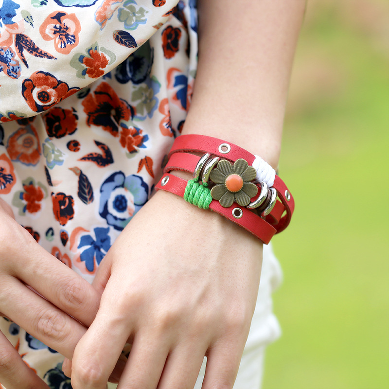 dankaishi Fashion Flower Red Leather Bracelet for Women Sunflower Charm Cute Simple Style Jewelry Multilayer Red Leather Bangle
dankaishi Fashion Flower Red Leather Bracelet for Women Sunflower Charm Cute Simple Style Jewelry Multilayer Red Leather Bangle