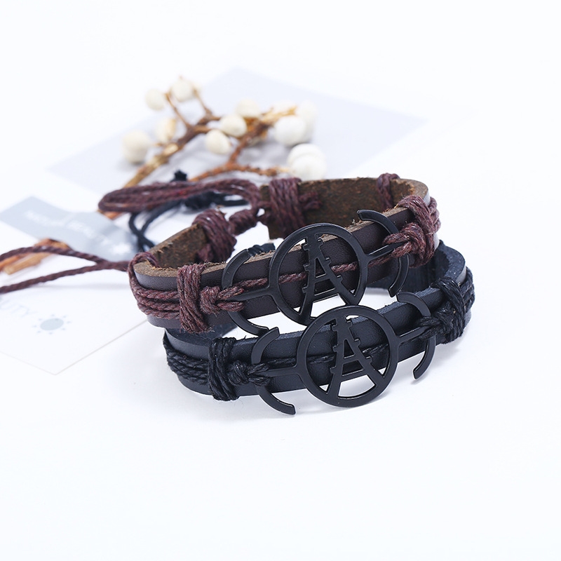 Korean Leather Bracelet Vintage Woven PU Bracelet Couple Sports Jewelry Accessories Wholesale
Korean Leather Bracelet Vintage Woven PU Bracelet Couple Sports Jewelry Accessories Wholesale