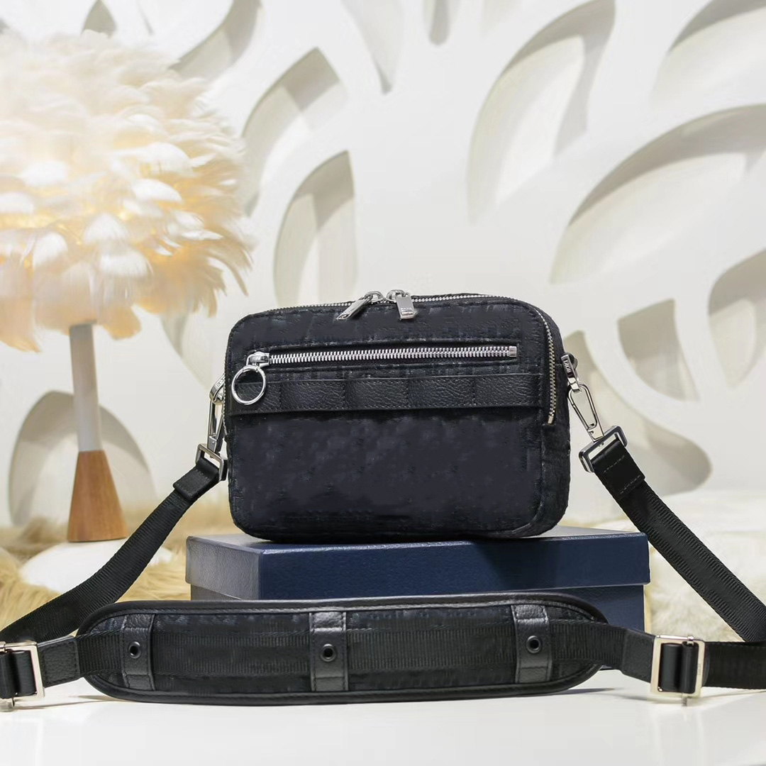 Women men bags new fashion handbags purses high quality post message bags Adjustable single shoulder strap bag men crossbody bags, Black
Women men bags new fashion handbags purses high quality post message bags Adjustable single shoulder strap bag men crossbody bags, Black