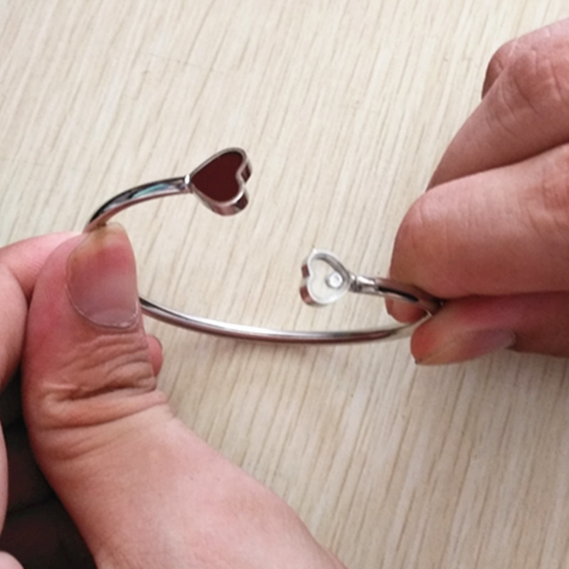 2020 Rose Gold Enamel Heart Cuff Bracelets Bangles For Women Girls Set Stainless Steel Adjustable Female Bracelet Bangle