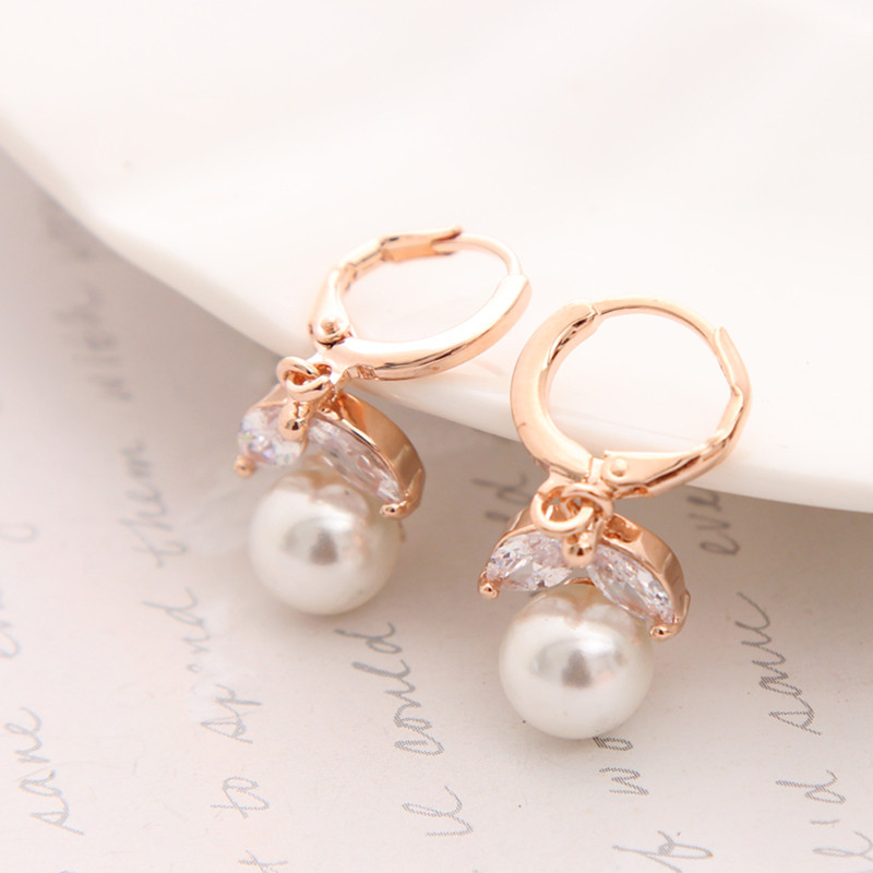 ZOSHI New Fashion Jewelry simulated Pearl Earings brincos Gold Earrings For Women Pendientes trendy Drop earrings charm
ZOSHI New Fashion Jewelry simulated Pearl Earings brincos Gold Earrings For Women Pendientes trendy Drop earrings charm