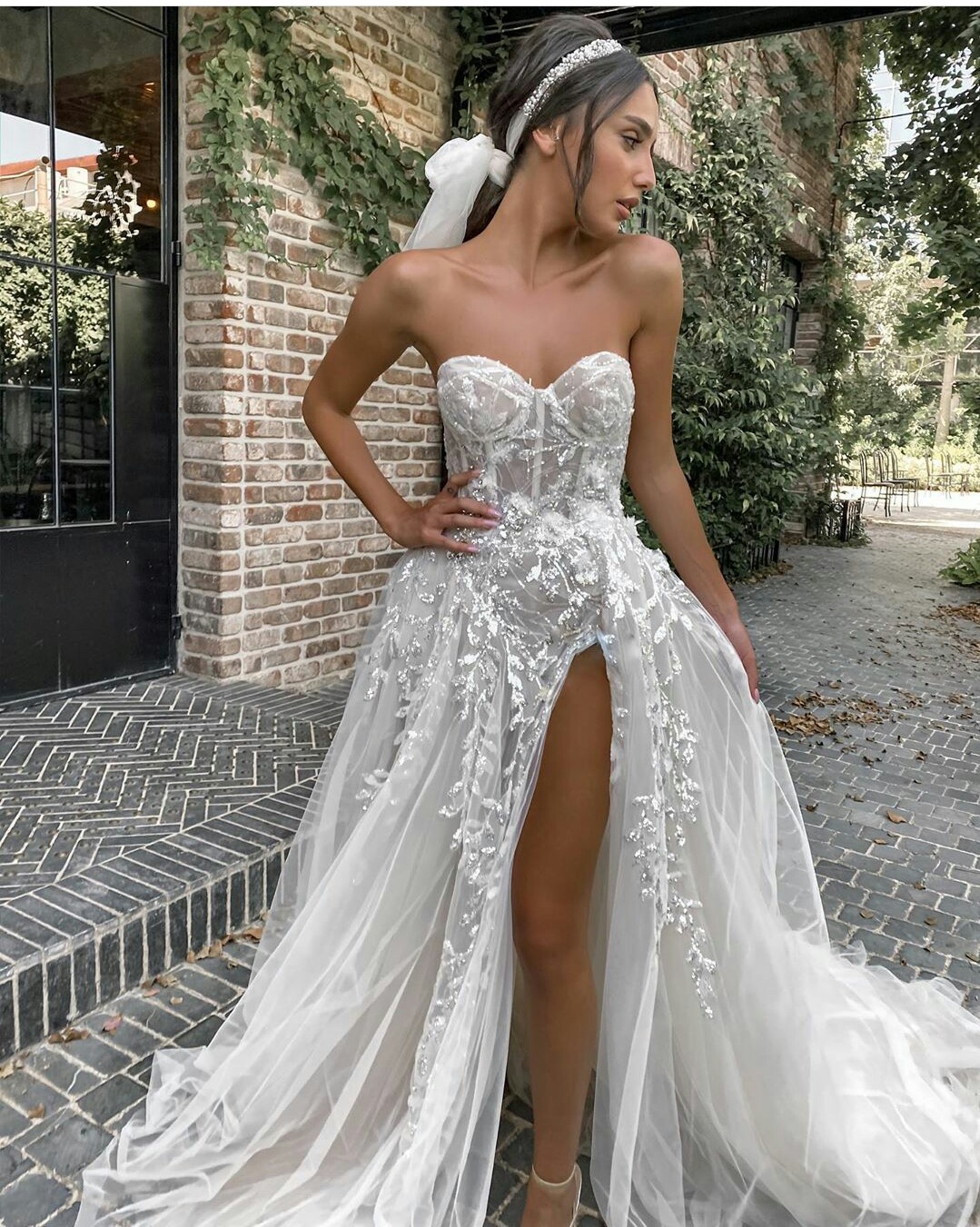 sexy high side split wedding dresses sweetheart lace appliqued beaded bridal outfit summer a line wedding gowns