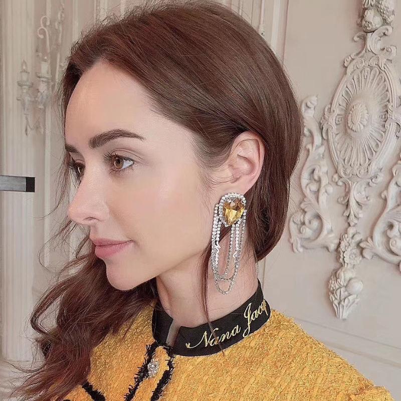 Women Fashion New Shiny Rhinestone Chain Dangle Earrings Jewelry Hot Sale Maxi Ladys' Statement Earrings Accessories
Women Fashion New Shiny Rhinestone Chain Dangle Earrings Jewelry Hot Sale Maxi Ladys' Statement Earrings Accessories