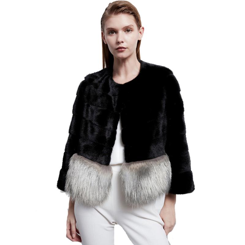 Stylish European Style Winter Faux Fur Warm Coat O-neck Long Sleeves Splicing Color Block Outwear FS0874, Black
Stylish European Style Winter Faux Fur Warm Coat O-neck Long Sleeves Splicing Color Block Outwear FS0874, Black