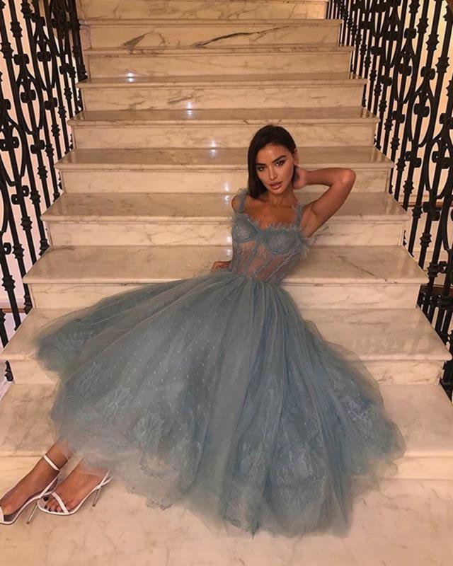 STYLISH LADY Ball Gown Party Dress 2020 Summer Women Spaghetti Strap Slash Neck Backless Hollow Out Mesh Long Maxi Dress, Blue
STYLISH LADY Ball Gown Party Dress 2020 Summer Women Spaghetti Strap Slash Neck Backless Hollow Out Mesh Long Maxi Dress, Blue