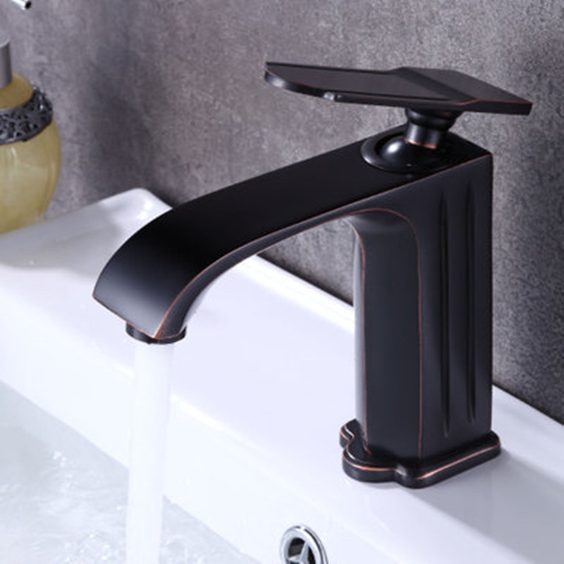 European-style basin cold and hot water faucet retro bathroom sink faucet personality creative toilet
European-style basin cold and hot water faucet retro bathroom sink faucet personality creative toilet