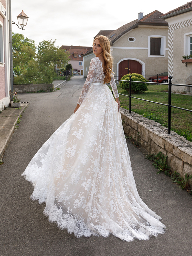Elegant Nude Ivory Boho Lace Wedding Dresses A Line Full Sleeve V Neck Bohemia Bride Dress Sexy Backless Long Beach Bridal Gowns Vestidos