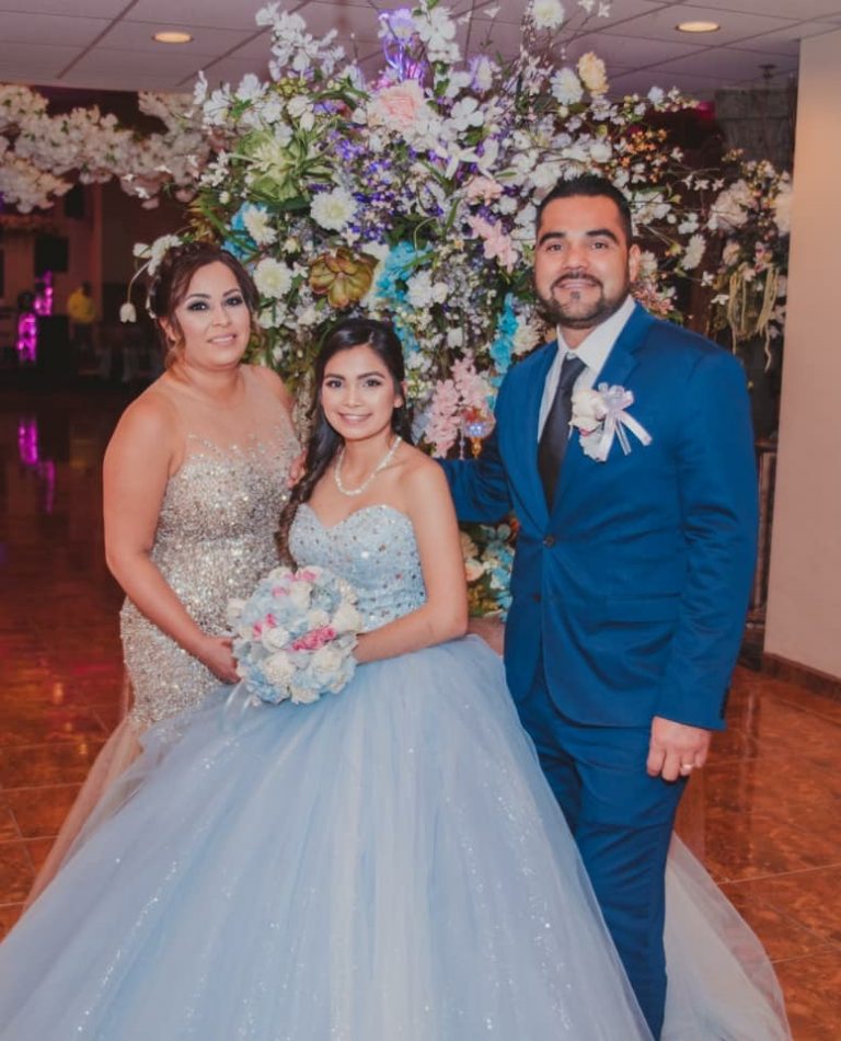 Princess Sweetheart Ball Gown Prom Dresses Beaded Crystals Sequins Light Sky Blue Quinceanera Dress Corset 16 Celebrity Brithday Party Gowns