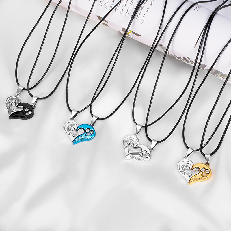 New 1 pair Fashion Couple Heart Shape I Love You Pendant Necklace Unisex Lovers Couples Jewelry Fashion Gift Accessories
New 1 pair Fashion Couple Heart Shape I Love You Pendant Necklace Unisex Lovers Couples Jewelry Fashion Gift Accessories