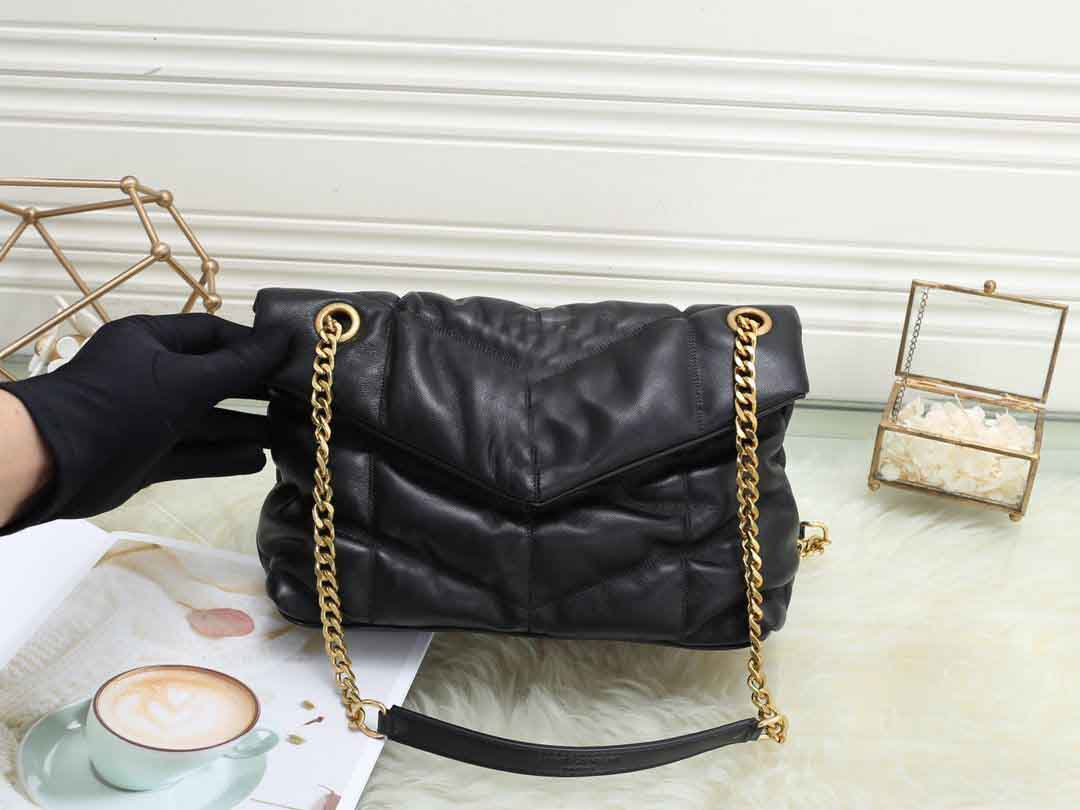 shoulder bags women real leather chain crossbody bag purse fanny handbags circle purse high quality big size, Black
shoulder bags women real leather chain crossbody bag purse fanny handbags circle purse high quality big size, Black