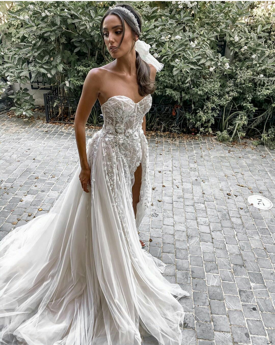 sexy high side split wedding dresses sweetheart lace appliqued beaded bridal outfit summer a line wedding gowns