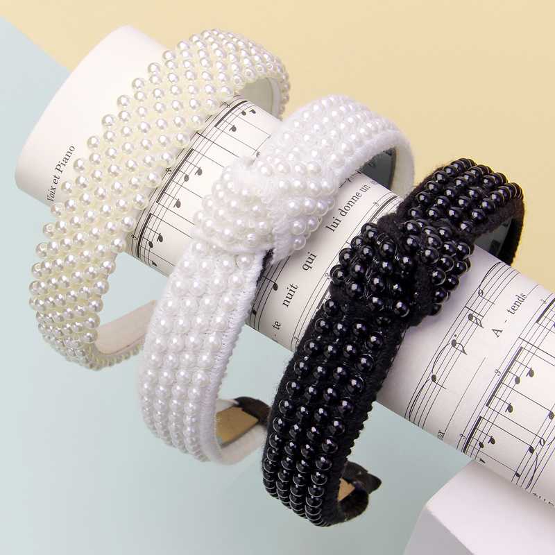 High Quality Wide Imitation Pearl Beaded Headband Hairbands Women Hair Hoops Ornament Wedding Party Fashion Hair Accessories
High Quality Wide Imitation Pearl Beaded Headband Hairbands Women Hair Hoops Ornament Wedding Party Fashion Hair Accessories