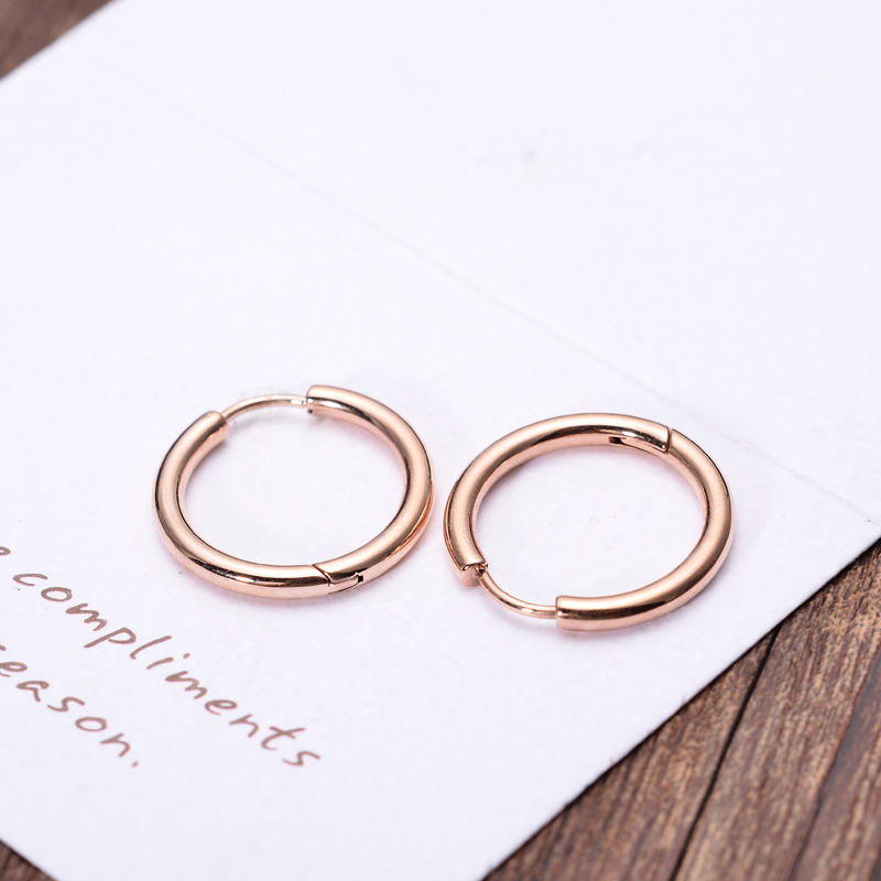 YUN RUO Top Brand Fashion European Style Rose Gold Color Smooth Hoop Earring for Woman 316 L Stainless Steel Jewelry Not Fade
YUN RUO Top Brand Fashion European Style Rose Gold Color Smooth Hoop Earring for Woman 316 L Stainless Steel Jewelry Not Fade