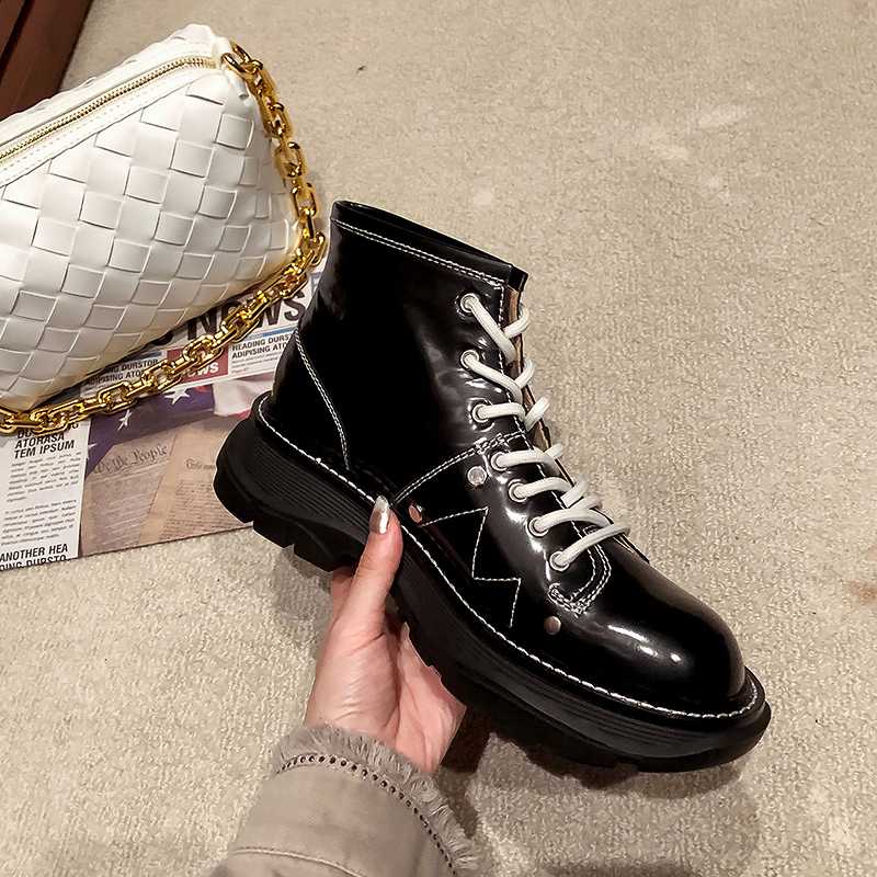May niamh Ankle Boots Black White Genuine Leather Lace-up Woman Boots Round Toe Square Heels Comfortable Platform Shoes A010
May niamh Ankle Boots Black White Genuine Leather Lace-up Woman Boots Round Toe Square Heels Comfortable Platform Shoes A010