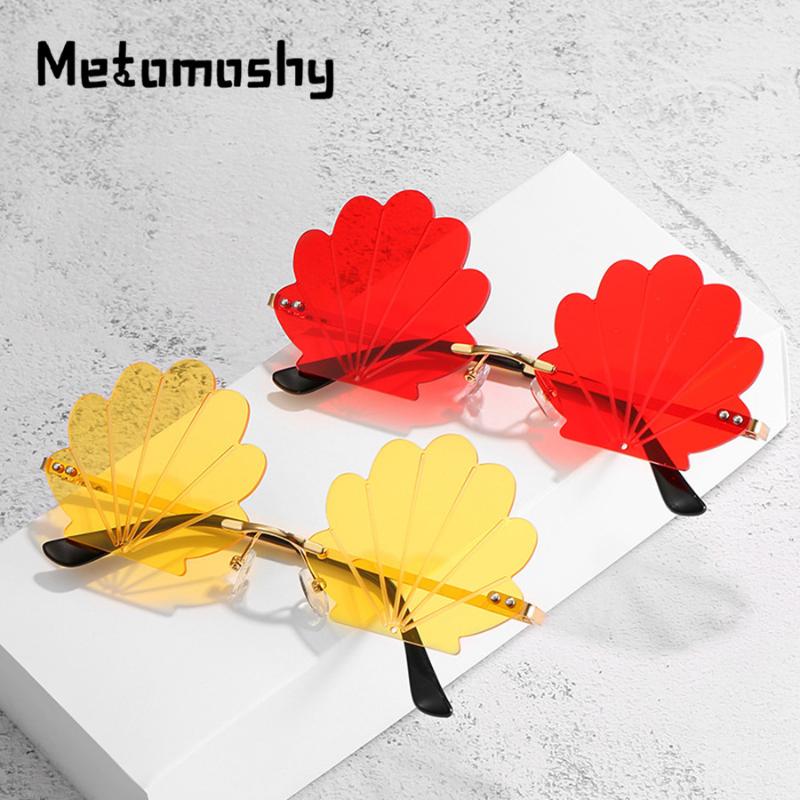 New Rimless Sunglasses Women 2020 Vintage Shell Sun Glasses Metal Frameless Party Shades Steampunk Sunglass UV400 Oculos Eyewear
New Rimless Sunglasses Women 2020 Vintage Shell Sun Glasses Metal Frameless Party Shades Steampunk Sunglass UV400 Oculos Eyewear
