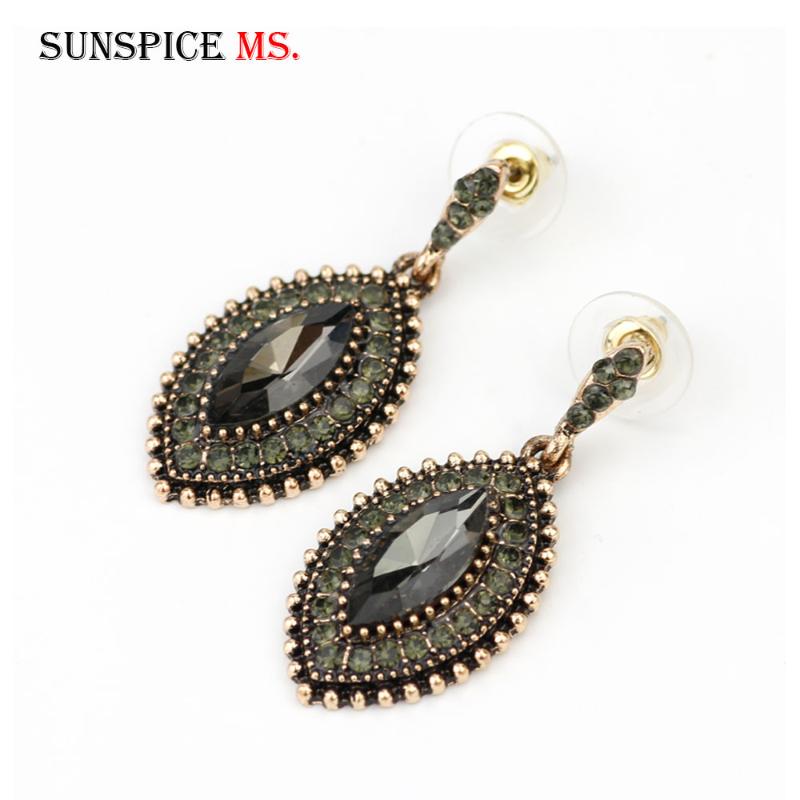 SUNSPICEMS Retro Gold Color Gray Crystal Earring for Women Ethnic Wedding Drop Earring Bridal Gifts Jewelry Wholesale
SUNSPICEMS Retro Gold Color Gray Crystal Earring for Women Ethnic Wedding Drop Earring Bridal Gifts Jewelry Wholesale