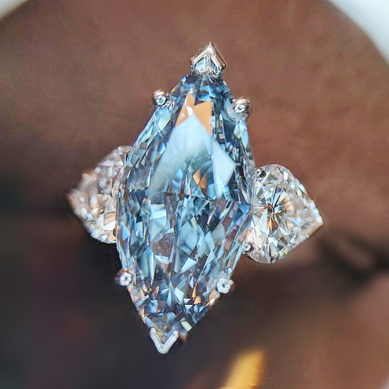 Simple Fashion 2020 New Heart-Shaped Inlaid Blue Zircon Ladies Wedding Ring High Quality New Engagement Ring Women's Jewelry
Simple Fashion 2020 New Heart-Shaped Inlaid Blue Zircon Ladies Wedding Ring High Quality New Engagement Ring Women's Jewelry