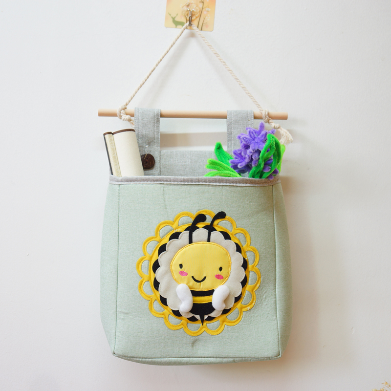 Storage Organizer Small Hanging Pocket Desktop Storage Box Wall Hanging Pockets for Bathroom Home Door Pendant Supplies, Bee
Storage Organizer Small Hanging Pocket Desktop Storage Box Wall Hanging Pockets for Bathroom Home Door Pendant Supplies, Bee
