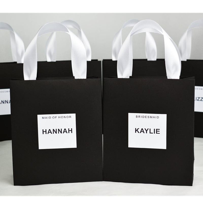 Personalized Elegant gift bags for Bridesmaids with custom name Bride favors for Bridal shower, Hen party or weekend gift bag
Personalized Elegant gift bags for Bridesmaids with custom name Bride favors for Bridal shower, Hen party or weekend gift bag