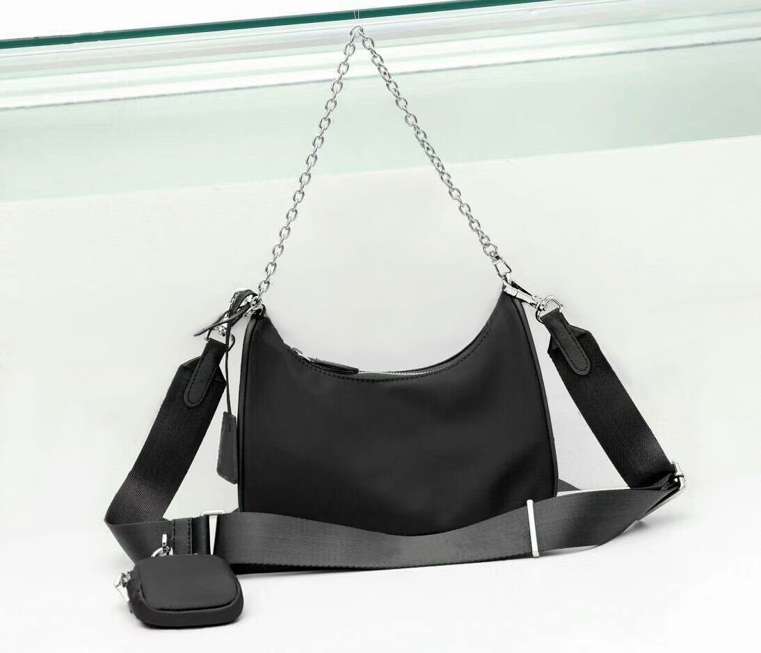 Wholesale three-in-one canvas hobo ladies shoulder bag female chest bag ladies hand chain handbags presbyopic wallet messenger bag handbag c