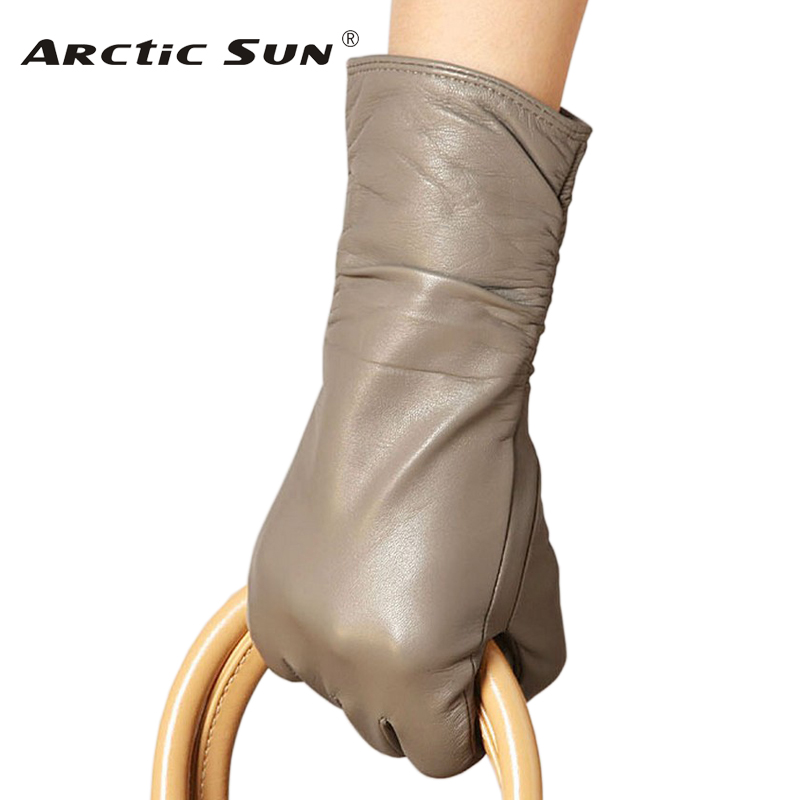 NEW 2020 Women Genuine Leather Gloves Autumn Winter Plus Velvet Fashion Trend Elegant Lady Driving Sheepskin Glove L010NC
NEW 2020 Women Genuine Leather Gloves Autumn Winter Plus Velvet Fashion Trend Elegant Lady Driving Sheepskin Glove L010NC