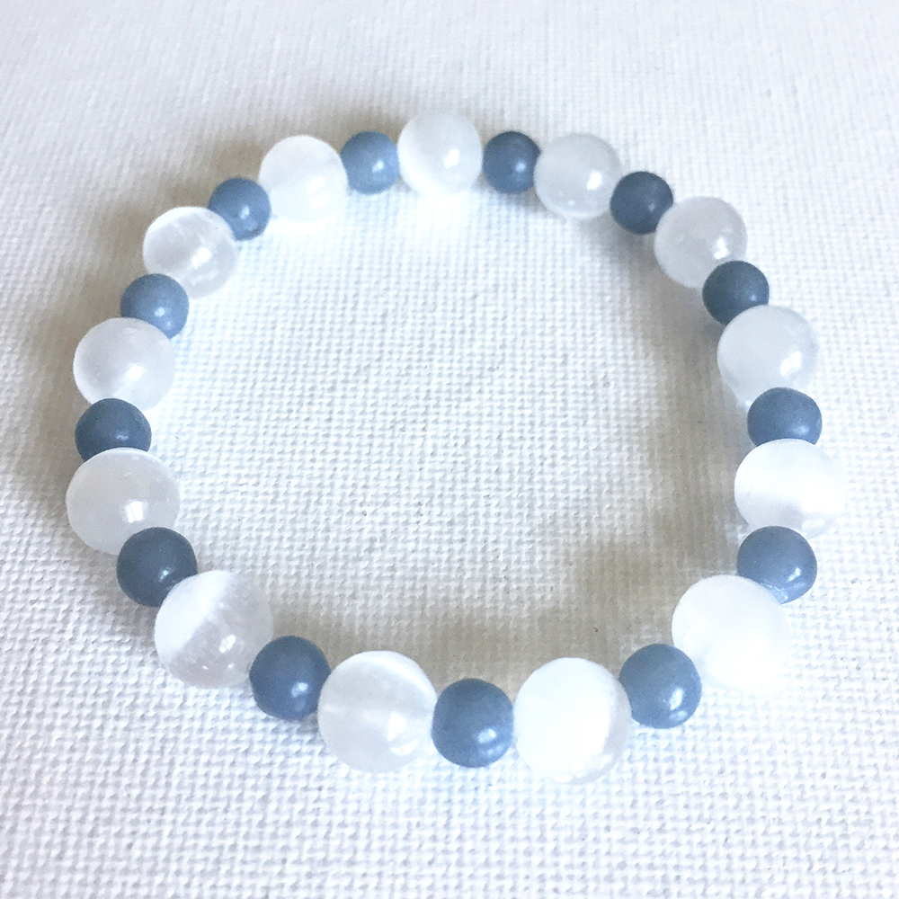 MG0799 Snow Quartz Diffuser Bracelet Gemstone Protection Bracelet Femme Essential Oil Bracelet, Black
MG0799 Snow Quartz Diffuser Bracelet Gemstone Protection Bracelet Femme Essential Oil Bracelet, Black