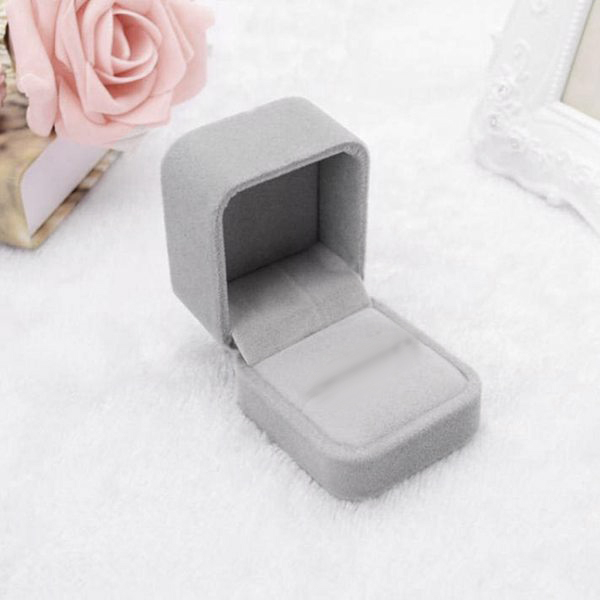 Round Corner Flannel Box Jewelry Ring Box Necklace Earring Bracelet Pendant Jewelry Packaging Gray
Round Corner Flannel Box Jewelry Ring Box Necklace Earring Bracelet Pendant Jewelry Packaging Gray