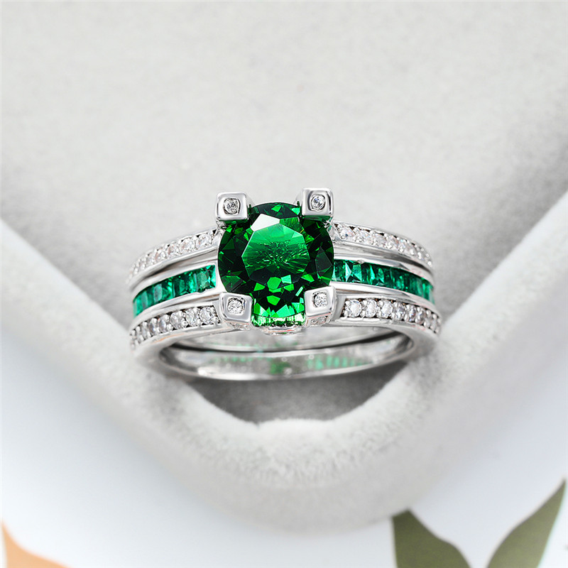 Vintage Female Rainbow Crystal Stone Ring Dainty Silver Color Big Engagement Rings For Women Charm Round Zircon Wedding Ring Set
Vintage Female Rainbow Crystal Stone Ring Dainty Silver Color Big Engagement Rings For Women Charm Round Zircon Wedding Ring Set
