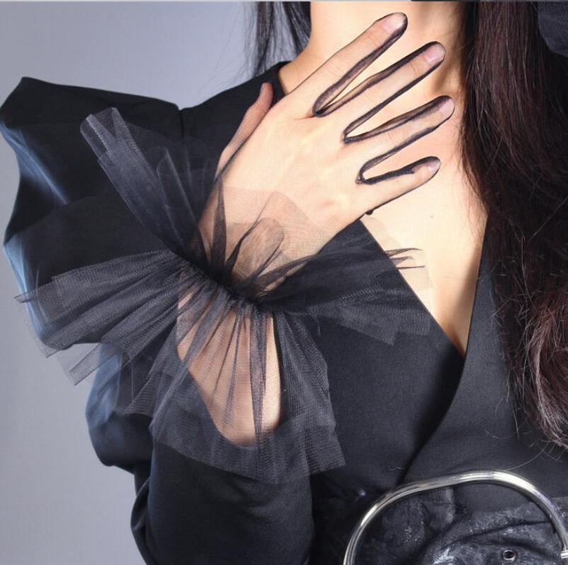 Women's elegant white color sexy transparent mesh glove female spring summer sunscreen glove R2117
Women's elegant white color sexy transparent mesh glove female spring summer sunscreen glove R2117
