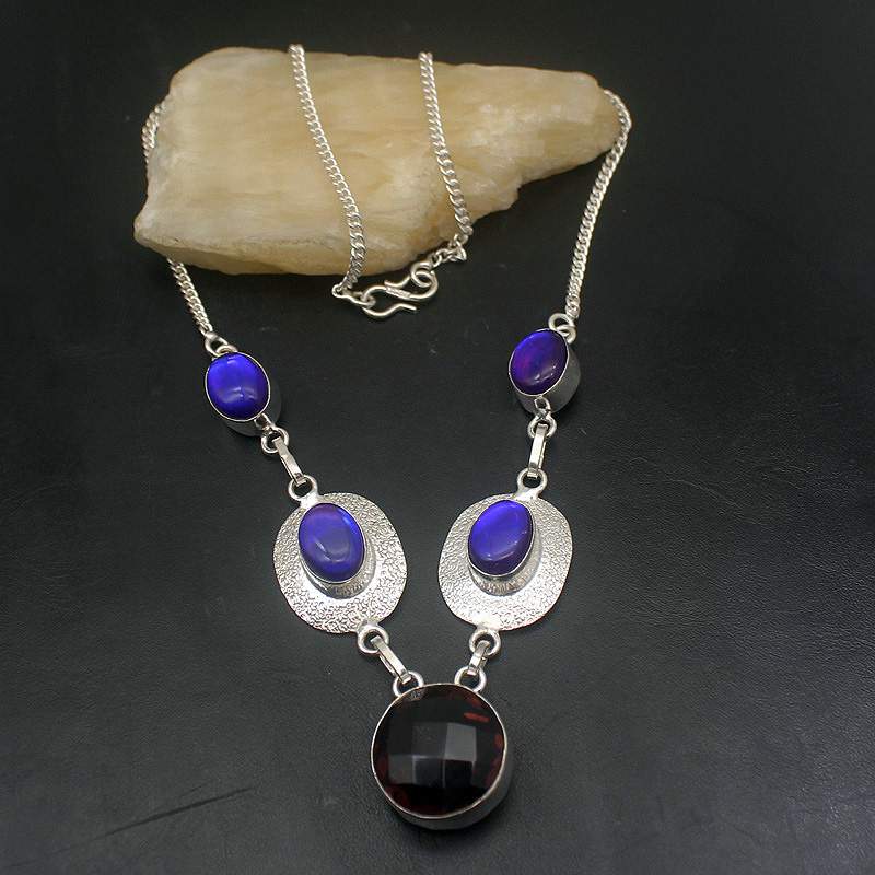 Elegant Charms Faceted PurpleAmethyst Topazz Silver Color Women Necklace Chain 19 Inch HD212
Elegant Charms Faceted PurpleAmethyst Topazz Silver Color Women Necklace Chain 19 Inch HD212