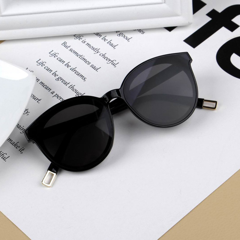 2020 New Kids Sunglasses Girls Lovely Baby Sunglasses Children Glasses Sun Glasses For Boys UV400 Beach Lovely Gifts Fashion New, Red
2020 New Kids Sunglasses Girls Lovely Baby Sunglasses Children Glasses Sun Glasses For Boys UV400 Beach Lovely Gifts Fashion New, Red