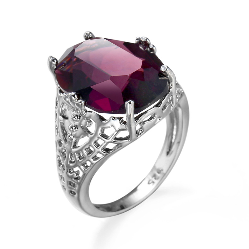 Luxury Female Big Oval Crystal Stone Promise Engagement Ring Fashion Red Rhinestone Wedding Rings for Women Boho Jewelry
Luxury Female Big Oval Crystal Stone Promise Engagement Ring Fashion Red Rhinestone Wedding Rings for Women Boho Jewelry