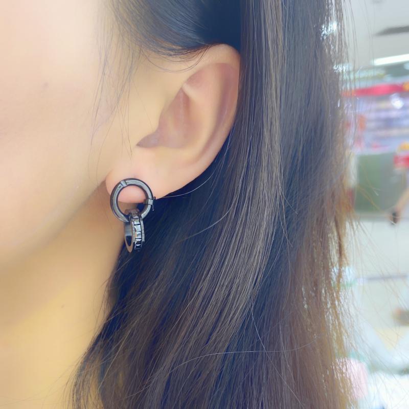 Hot Sale Fashion Foreign Trade Jewelry Cute Bear Manufacturers Wholesale Bear Hollow Simple Earrings Accessories for Women Gift
Hot Sale Fashion Foreign Trade Jewelry Cute Bear Manufacturers Wholesale Bear Hollow Simple Earrings Accessories for Women Gift