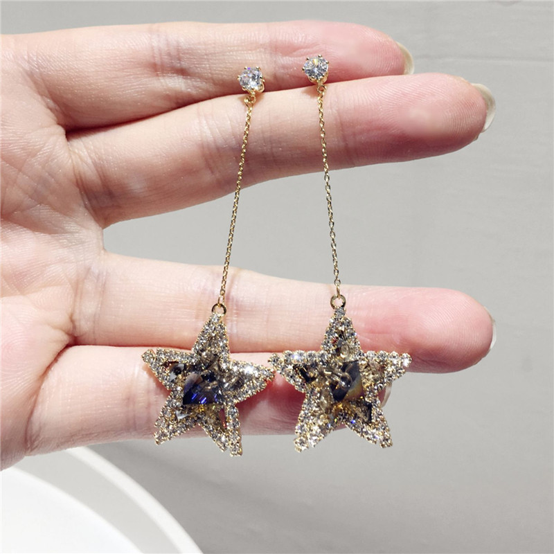 FYUAN Exquisite Pentagram Drop Earrings for Women 2020 Long Star Crystal Dangle Earrings Fashion Jewelry Gifts
FYUAN Exquisite Pentagram Drop Earrings for Women 2020 Long Star Crystal Dangle Earrings Fashion Jewelry Gifts