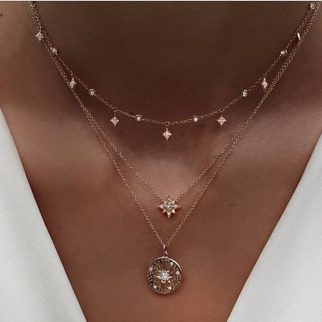 2020 sun flower round coin Pendant necklaces for women rainbow cz disc engrave star starburst geometric trendy fashion jewelry
2020 sun flower round coin Pendant necklaces for women rainbow cz disc engrave star starburst geometric trendy fashion jewelry
