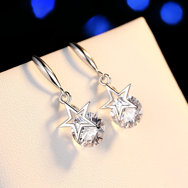 2020 Autumn & Winter New Products Silver Earrings Fashion Long Versatile Elegant Star Pendant Ornament
2020 Autumn & Winter New Products Silver Earrings Fashion Long Versatile Elegant Star Pendant Ornament