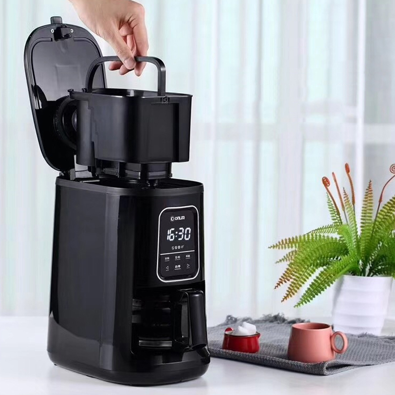 Fully Automatic Coffee Maker American Coffee Machine 900W Power LED Display Touch Panel 600ML Capacity with Coffee Bean Grinder
Fully Automatic Coffee Maker American Coffee Machine 900W Power LED Display Touch Panel 600ML Capacity with Coffee Bean Grinder