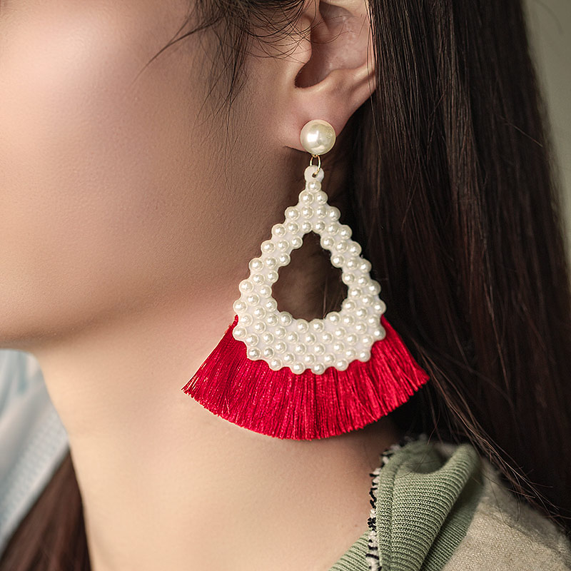 ZWC Fashion Bohemian Ethnic Tassel Pearl Long Earrings For Women White Red Silk Fabric Vintage Water Drop Earrings 2020 Jewelry
ZWC Fashion Bohemian Ethnic Tassel Pearl Long Earrings For Women White Red Silk Fabric Vintage Water Drop Earrings 2020 Jewelry