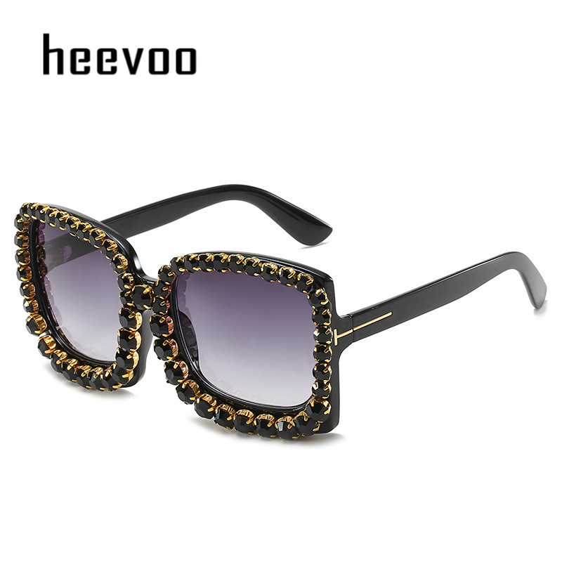 Vintage Diamond Sunglasses Women New Luxury Women Oval Square Crystal Glasses Fashion Gradient Eyewear UV400 Gafas de sol mujer
Vintage Diamond Sunglasses Women New Luxury Women Oval Square Crystal Glasses Fashion Gradient Eyewear UV400 Gafas de sol mujer