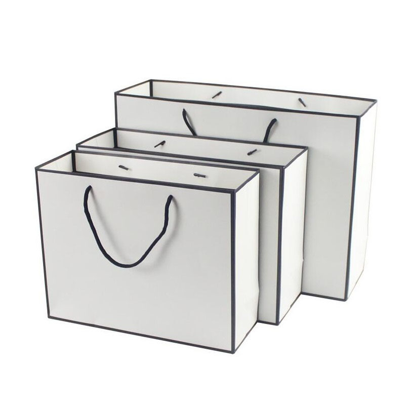 100 stks/partij 3 Size Beschikbaar Wit Met Zwarte Kant Nieuwe Stijl Boutique Papieren Zak Gift Verpakking Met Handvat
100 stks/partij 3 Size Beschikbaar Wit Met Zwarte Kant Nieuwe Stijl Boutique Papieren Zak Gift Verpakking Met Handvat