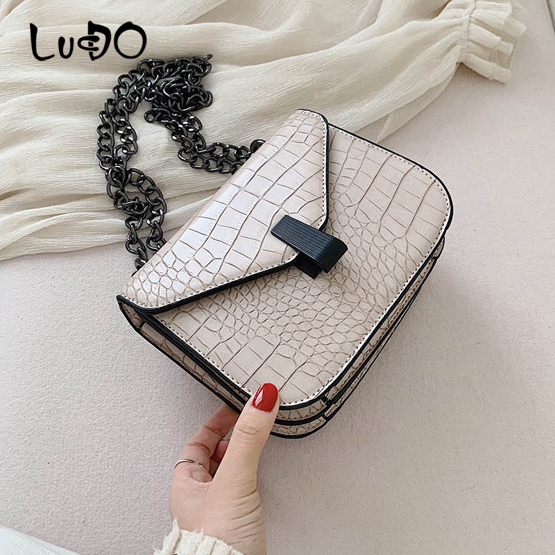 LUCDO Fashion Mini Crossbody Bag Female Stone Pattern PU Leather Shoulder Messenger Bags For Women Chain Handbags and Purses Sac, Black
LUCDO Fashion Mini Crossbody Bag Female Stone Pattern PU Leather Shoulder Messenger Bags For Women Chain Handbags and Purses Sac, Black