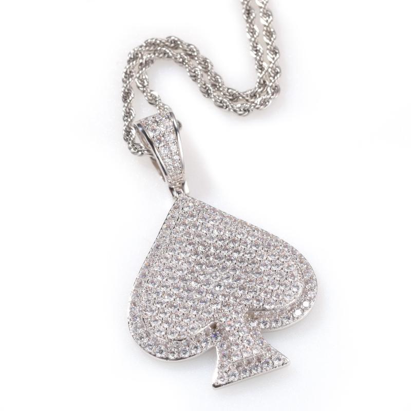 Europe Fashion Hip Hop Men Micro Zircon Spades Playing Card Pendant Necklace Luxury Rock Night Club Essential Jewelry Necklace
Europe Fashion Hip Hop Men Micro Zircon Spades Playing Card Pendant Necklace Luxury Rock Night Club Essential Jewelry Necklace