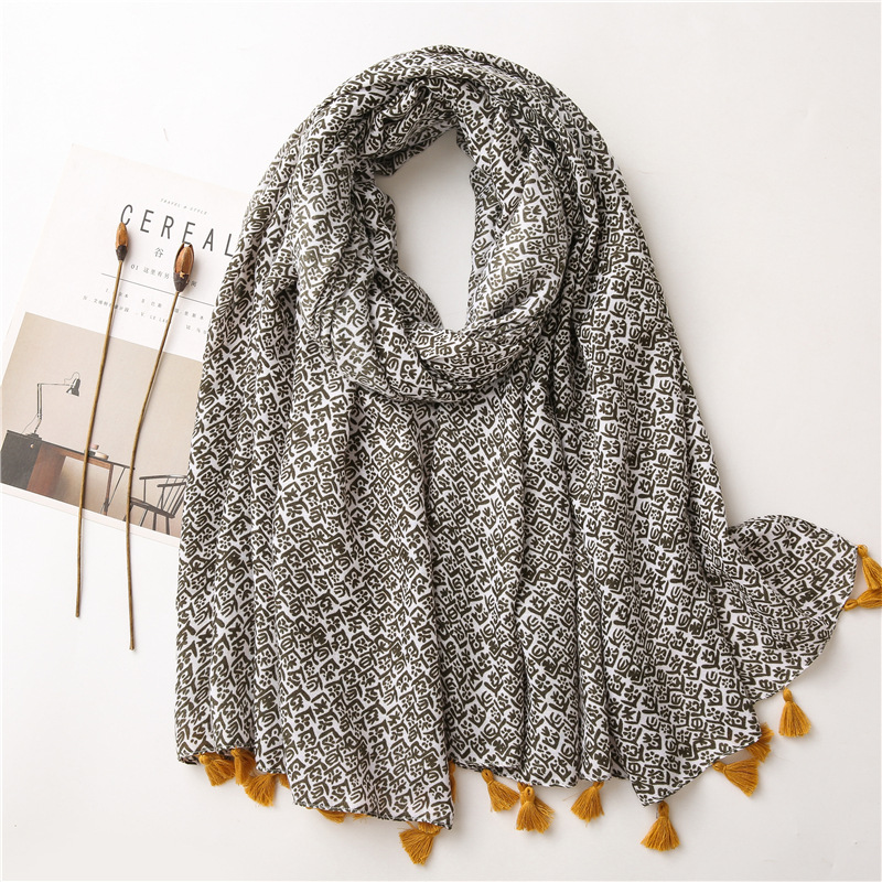 Fashion twig printing scarf with tassels hijab kaleidoscopic shawl soft turban new women muslim hijabs hot sale 2colors
Fashion twig printing scarf with tassels hijab kaleidoscopic shawl soft turban new women muslim hijabs hot sale 2colors
