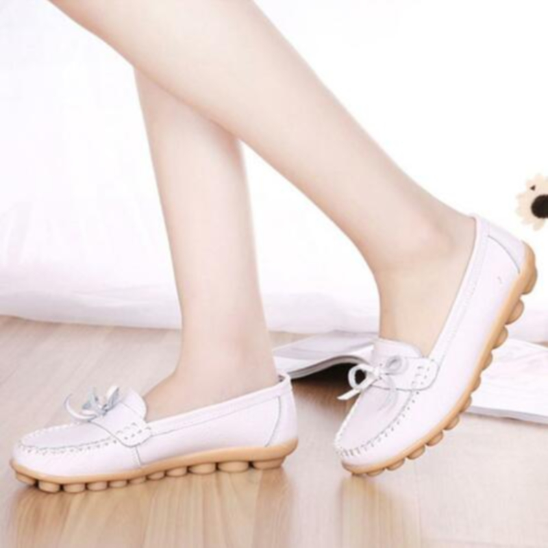 Leather Solid Color Fashion Spring Shoes Middle-aged Models Flat Single Bow Casual Old Peas Summer Women Shoes Hoblf, White;black
Leather Solid Color Fashion Spring Shoes Middle-aged Models Flat Single Bow Casual Old Peas Summer Women Shoes Hoblf, White;black